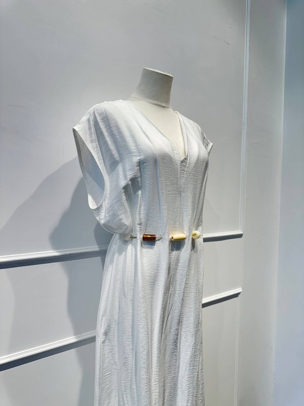 Lang Jumpsuit-kjole med perlebælte - VISCOSE - 8800