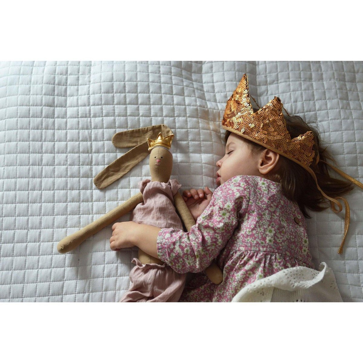 "Gouden pailletten" kroon en toverstok magische set