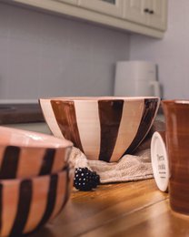 Ceramic Salad Bowl 21cm - Brown and Pink / Chocolate