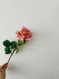 QMF Hand Touch Rose 72cm WIT2PCS