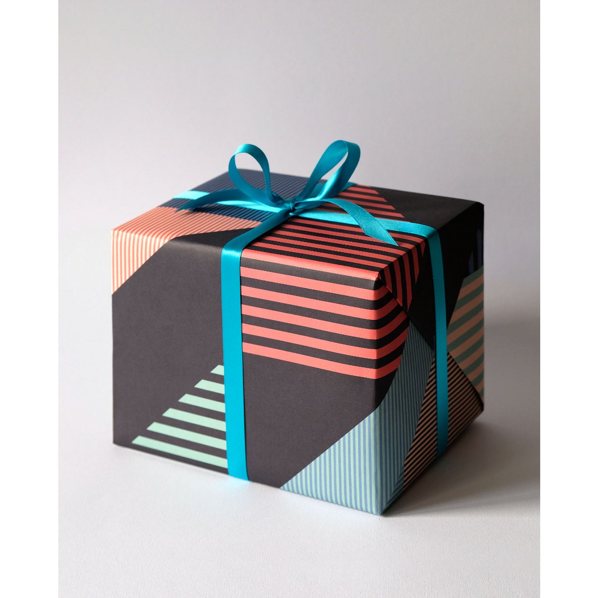 Uitgelijnd Blauw inpakpapier