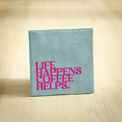 Tegeltje - Life Happens Coffee Helps | Lichtblauw | 10x10cm