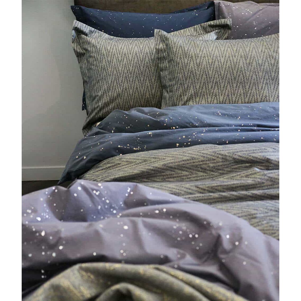 Satijnen beddengoedset Twist Donker/Honing