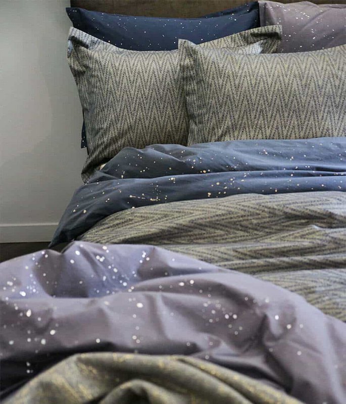 Satijnen beddengoedset Twist Donker/Honing