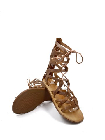 Dames bruin lederen sandalen met veters, Griekse lederen gladiatorsandalen voor dames, platte handgemaakte gladiatorsandalen van echt leer
