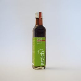 Organic tomato vinegar, a flavorful and versatile vinegar made from organic tomatoes. Ideal for salads, marinades, and various culinary applications.