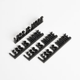 Architekturzitate 3D-Acryl-Schriftzug-Dekor – Weniger ist mehr (Mies van der Rohe)