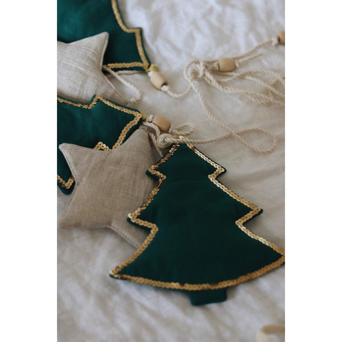 Guirlande en coton et lin « Sapin de Noël vert »