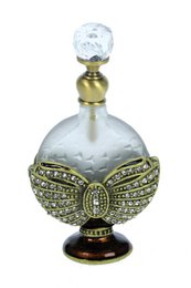 Perfume bottle decorated round cap