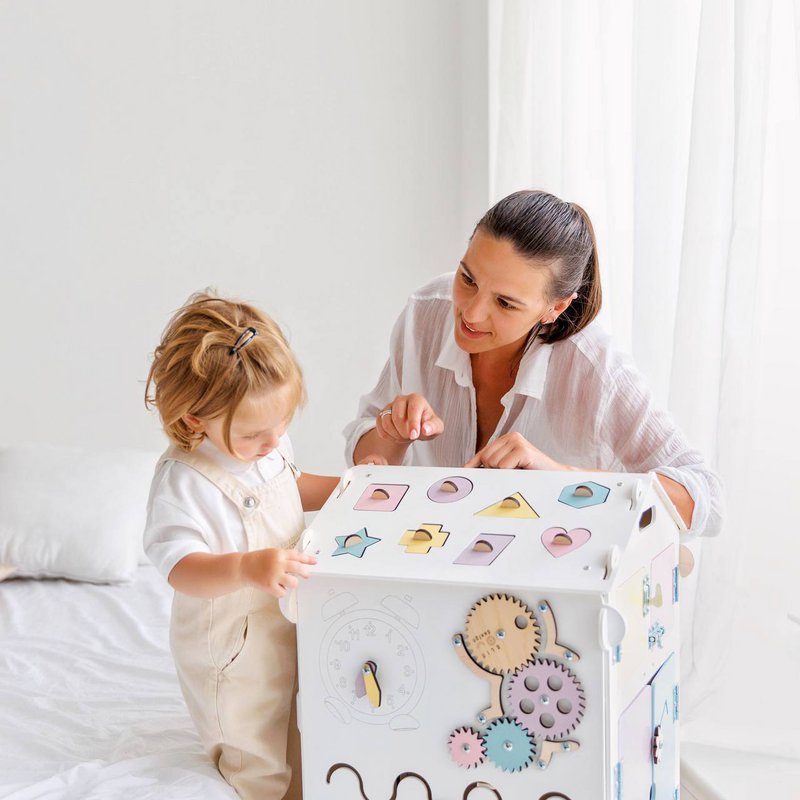 Set - BusyBoard little house white/pastel and creative cube
