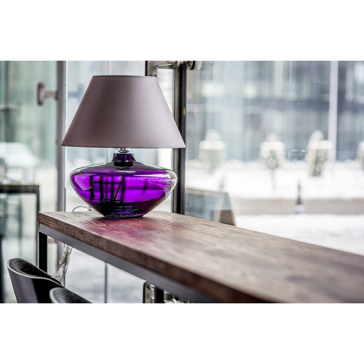 Tafellamp glas paarse lamp zonder lampenkap