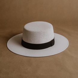 Monterrey · White boater hat