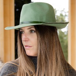 FELT HAT - leather and knit bond, unsewn edge