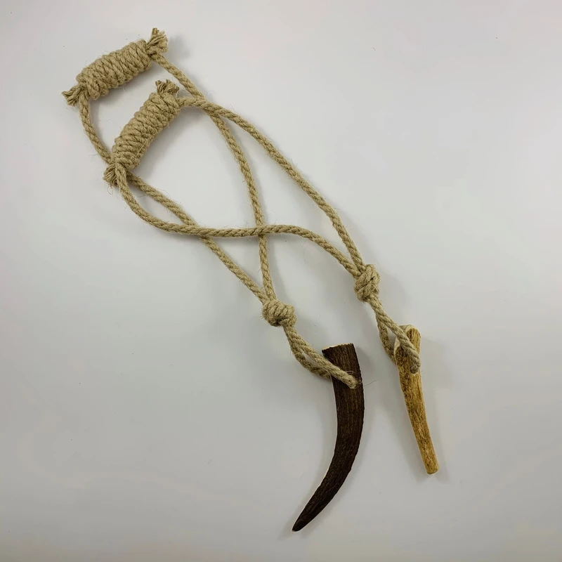 Juguete para perros con cuerda de cáñamo y astas - Talla S