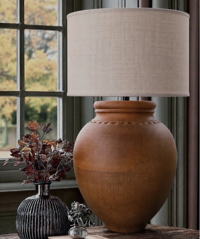 Terracotta nr.57 - Timelessly Human Collection - Keramisk bordlampe