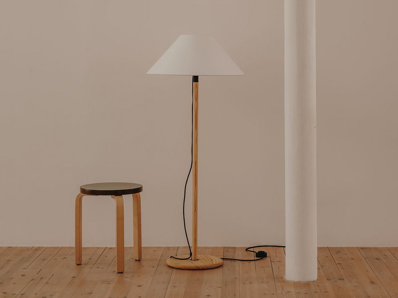 Lampada da pavimento Clasica