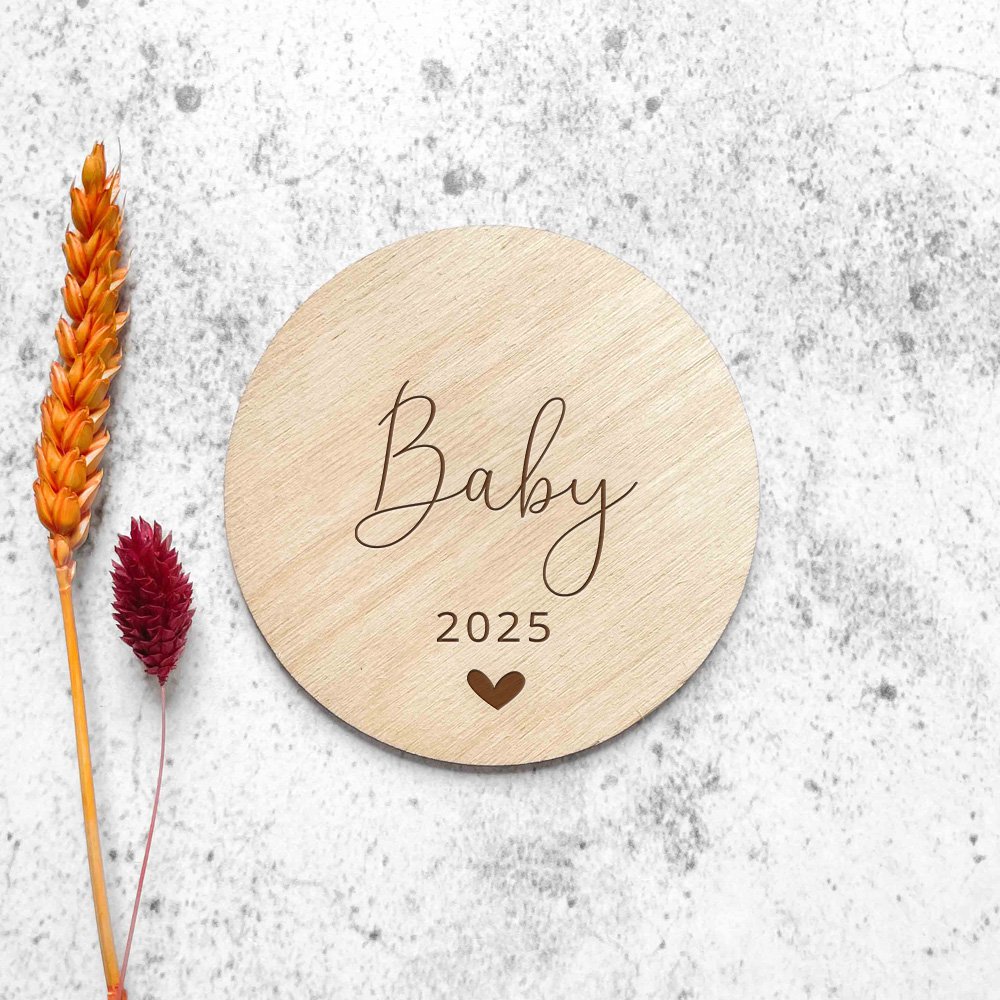 Baby 2026 - wooden circle