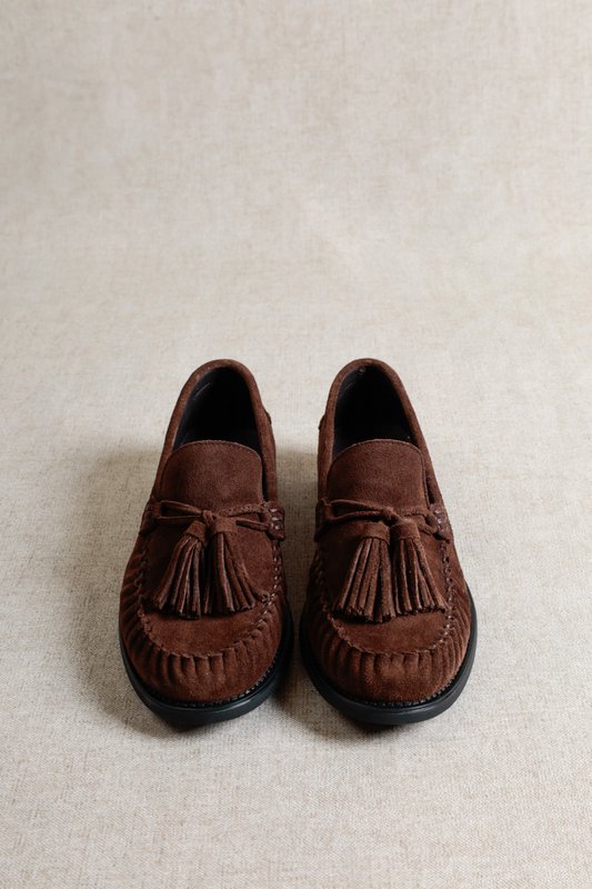 VINCI CHOCOLATE – Wildleder-Loafer mit Fransen und Quasten