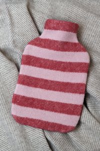 Heetwaterkruikhoes STRIPES roze/rood