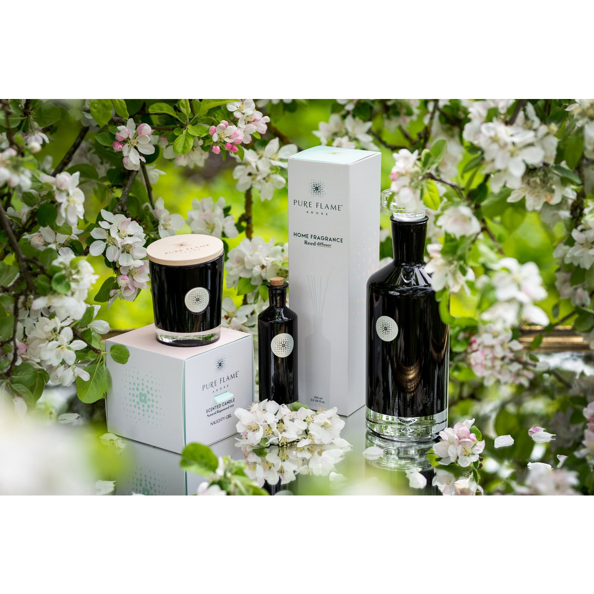 VELA AROMÁTICA NIÑA TRAVIESA "ADORE"