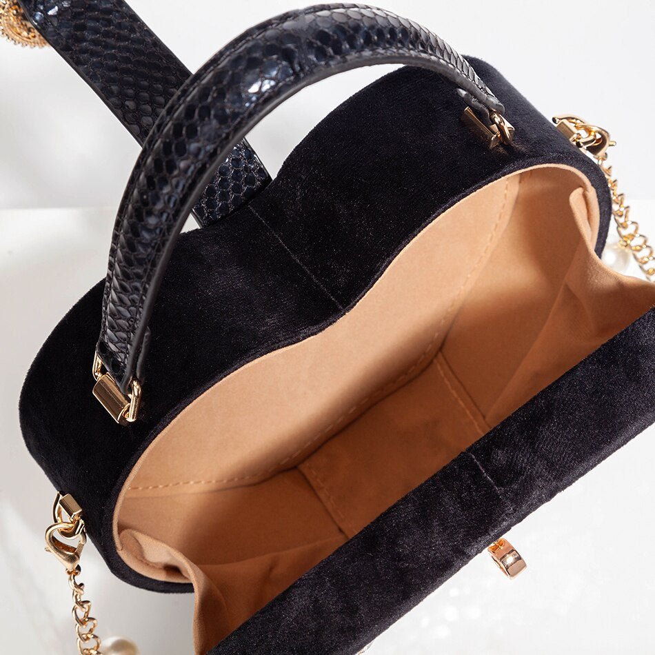Saint Tropez Diamond Heart Velours-Abendtasche