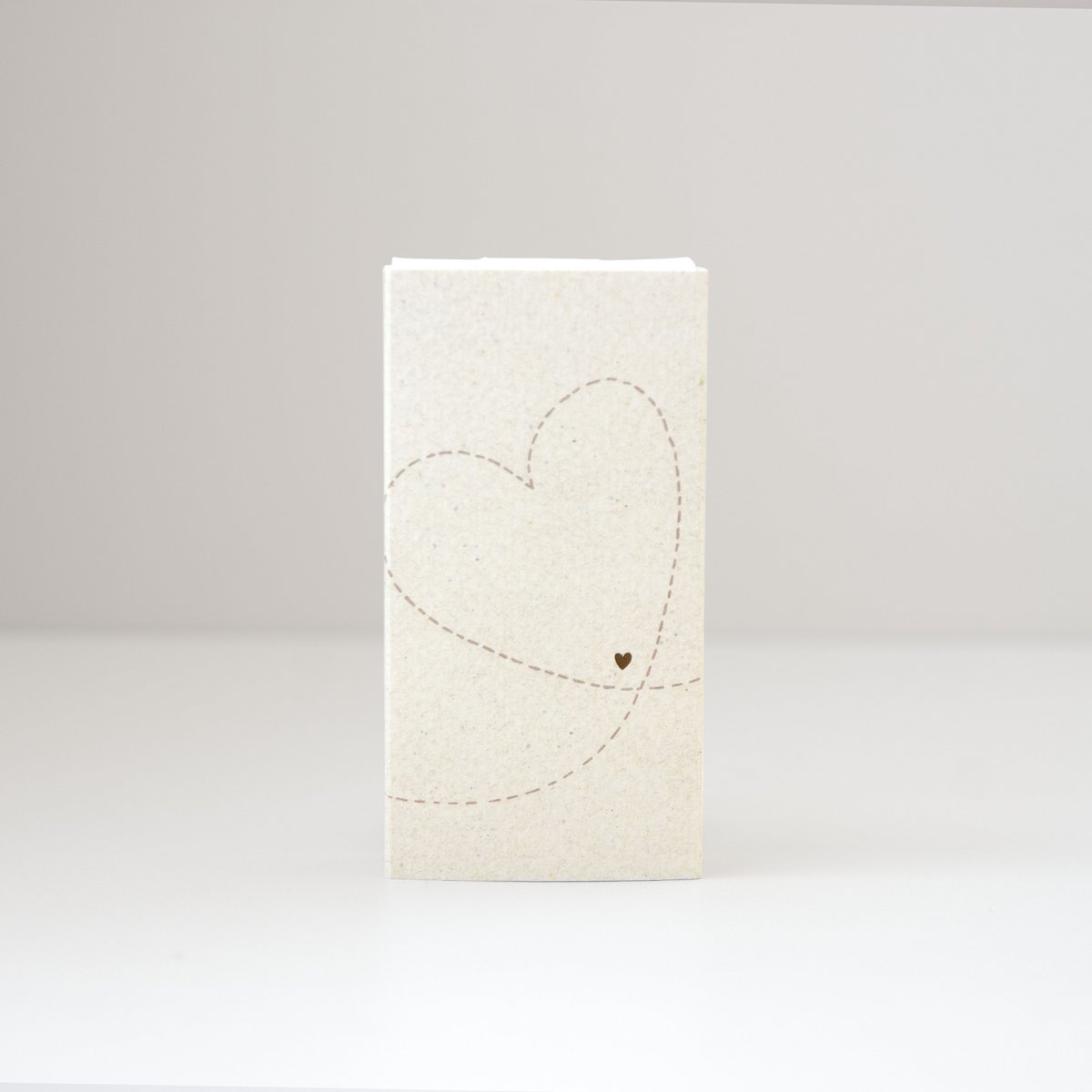 Light in a box Dotted heart