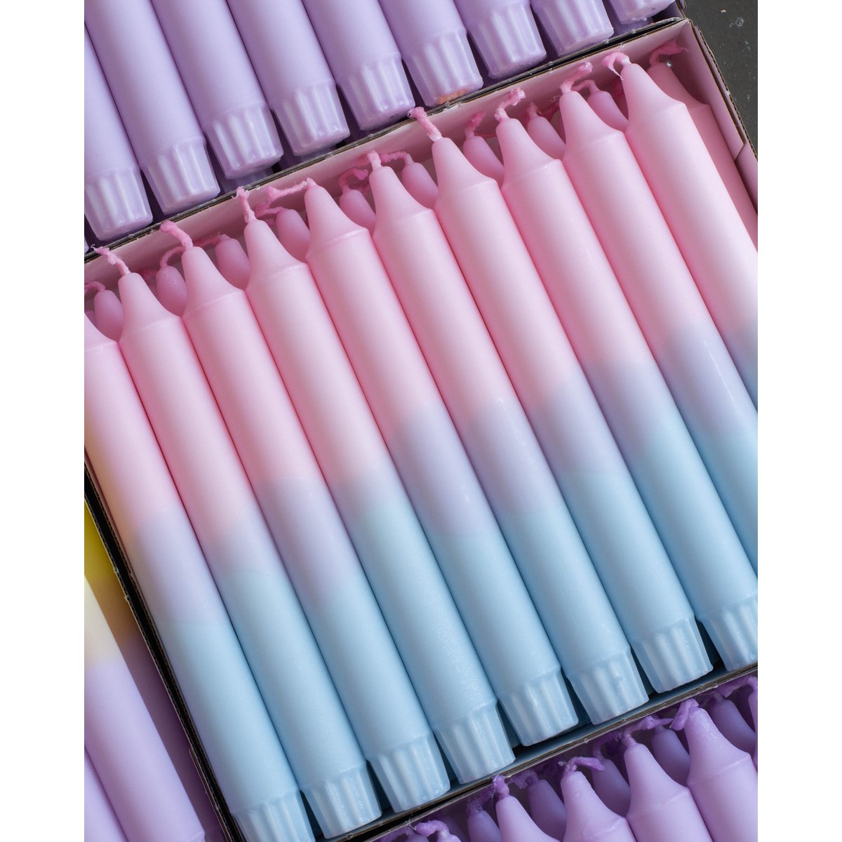 Taper kaarsen - twee/kleurig pastel