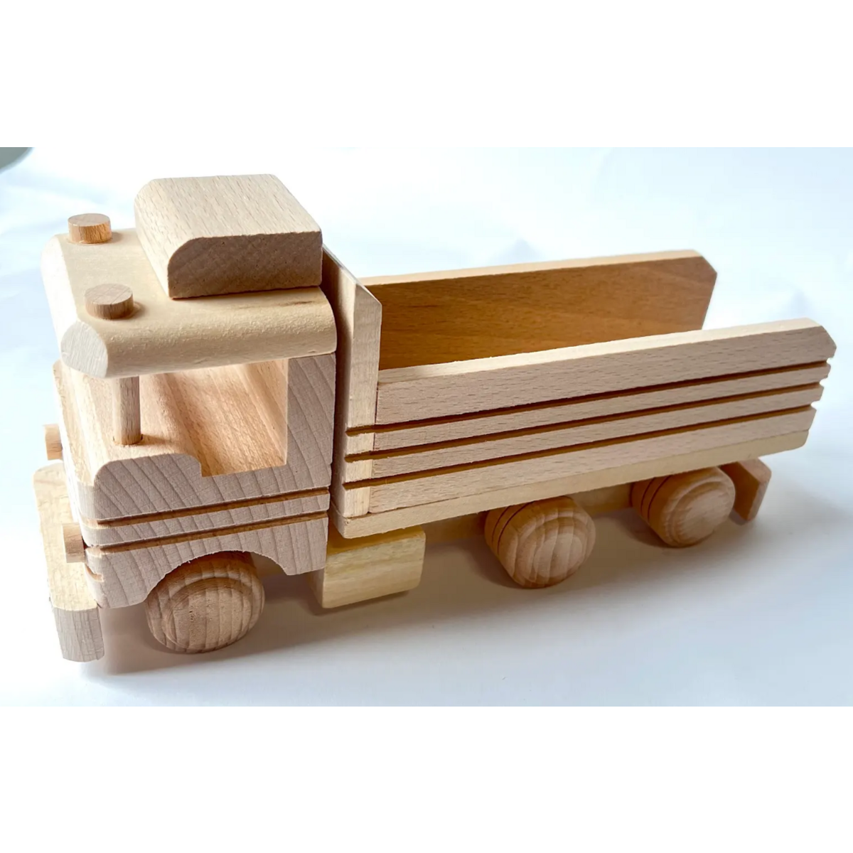 houten vrachtwauto