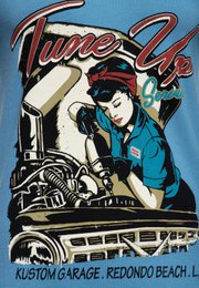 T-shirt with V-neck "Tune Up"
