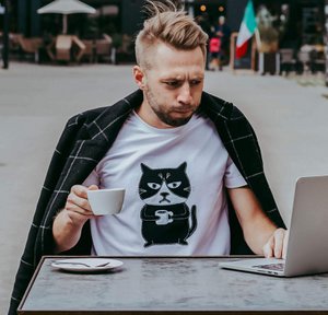 Herren-T-Shirt „Grumpy Cat“.