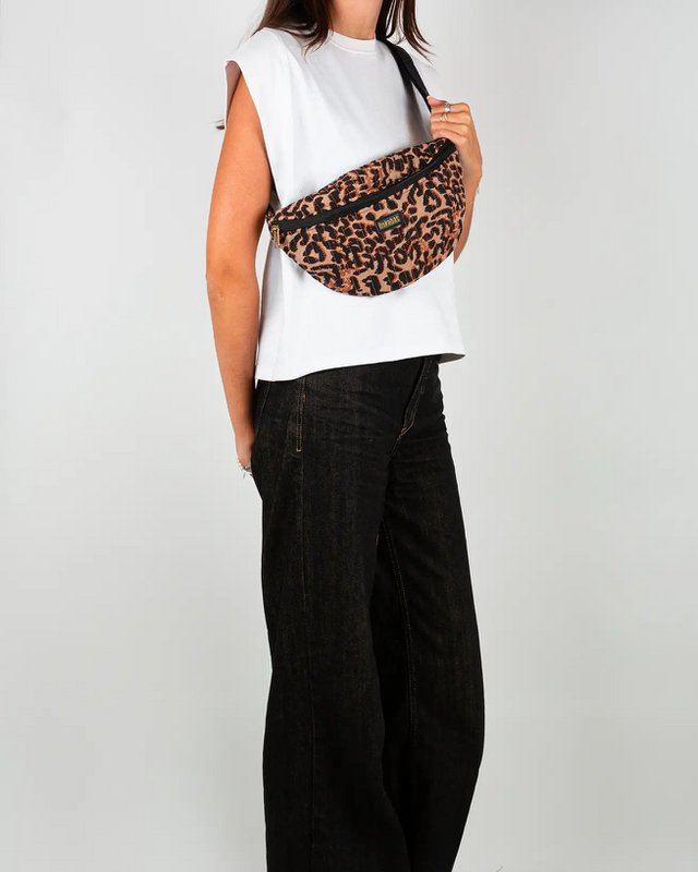 Leopard quiltet fanny pack