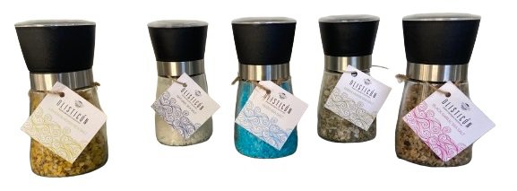 Sel de mer non raffiné à l'ail noir - Petit moulin 180g
