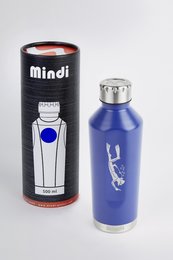 Thermos bottle "William", 500ml, blue, laser engraved with diver design
The Thermos bottle "William" is a 500ml capacity bottle in a vibrant blue color. It features a laser engraved design of a diver on the surface, adding a unique and stylish touch. The bottle is made of durable materials to keep contents hot or cold.