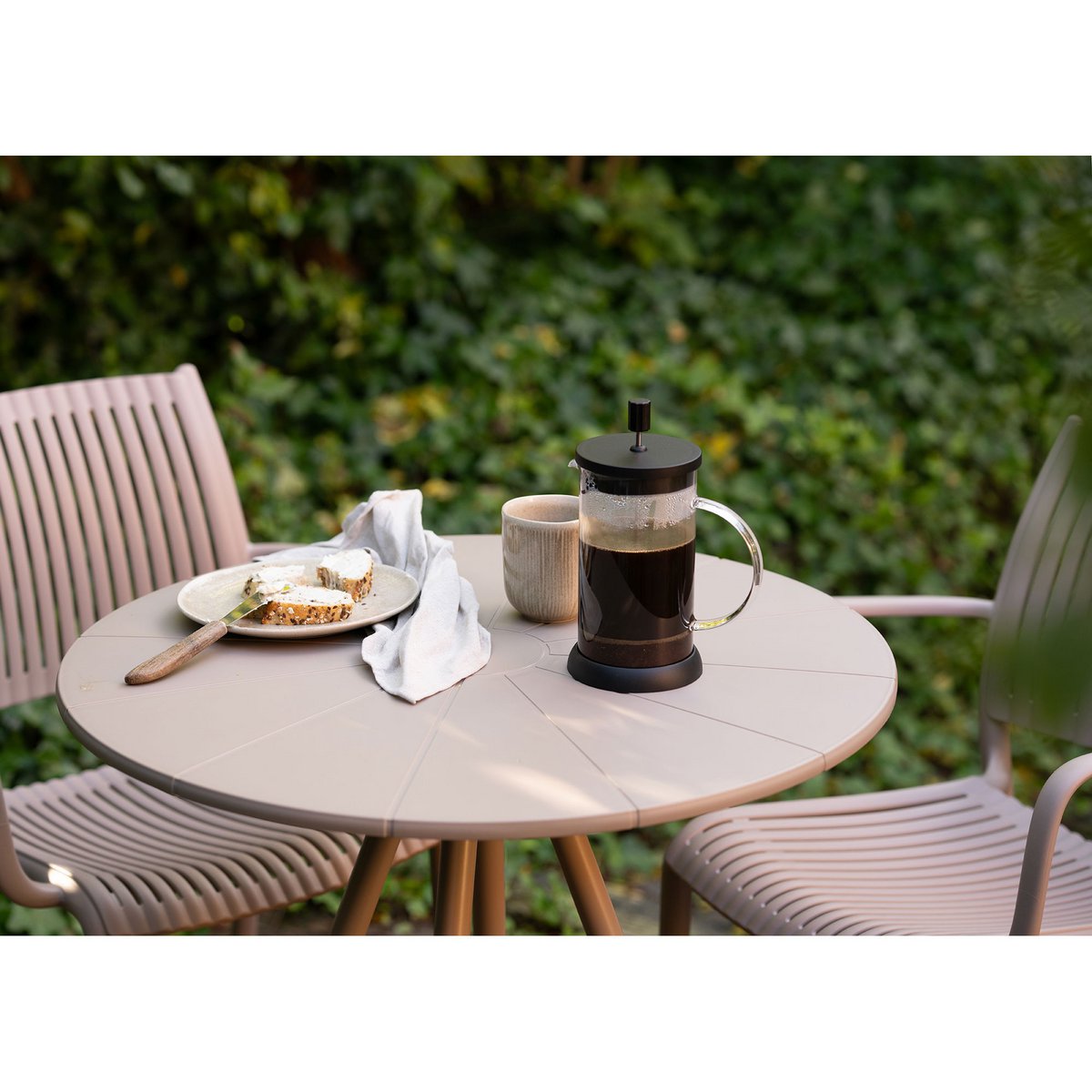 Barletta Bistro table, polypropylen/steel, taupe, ø70x73,5 cm