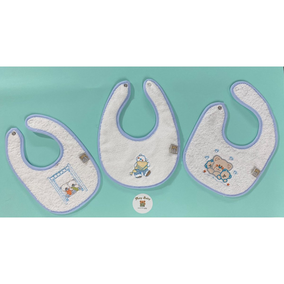 Conjunto de 3 modelos diferentes de babetes bordadas bebé