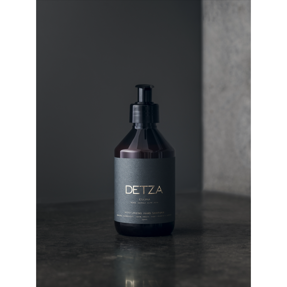 DESINFECTANTE ANTIBACTERIANO EGERIA