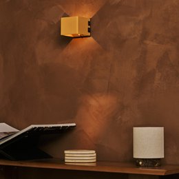 Ładowalna lampa ścienna Tess w kolorze ochry w kolorze żółtym