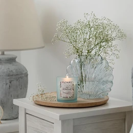 Laura Ashley Iris & Patchouli duftlys i gaveæske - 200g