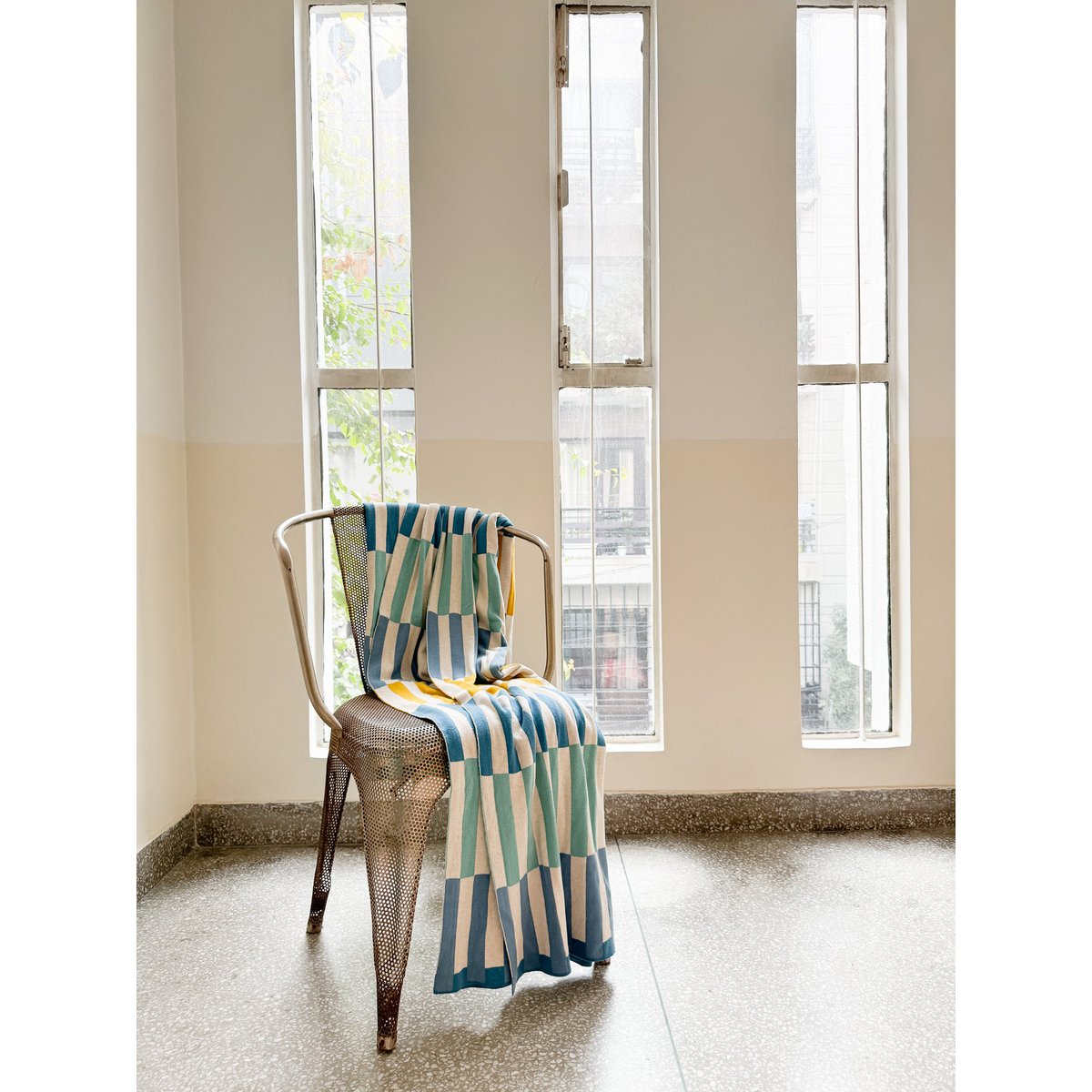 Mojo Blue Jacquard Throw – Blødt børstet bomuld