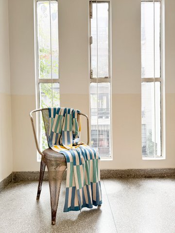 Mojo Blue Jacquard Throw – Soft Brushed Cotton