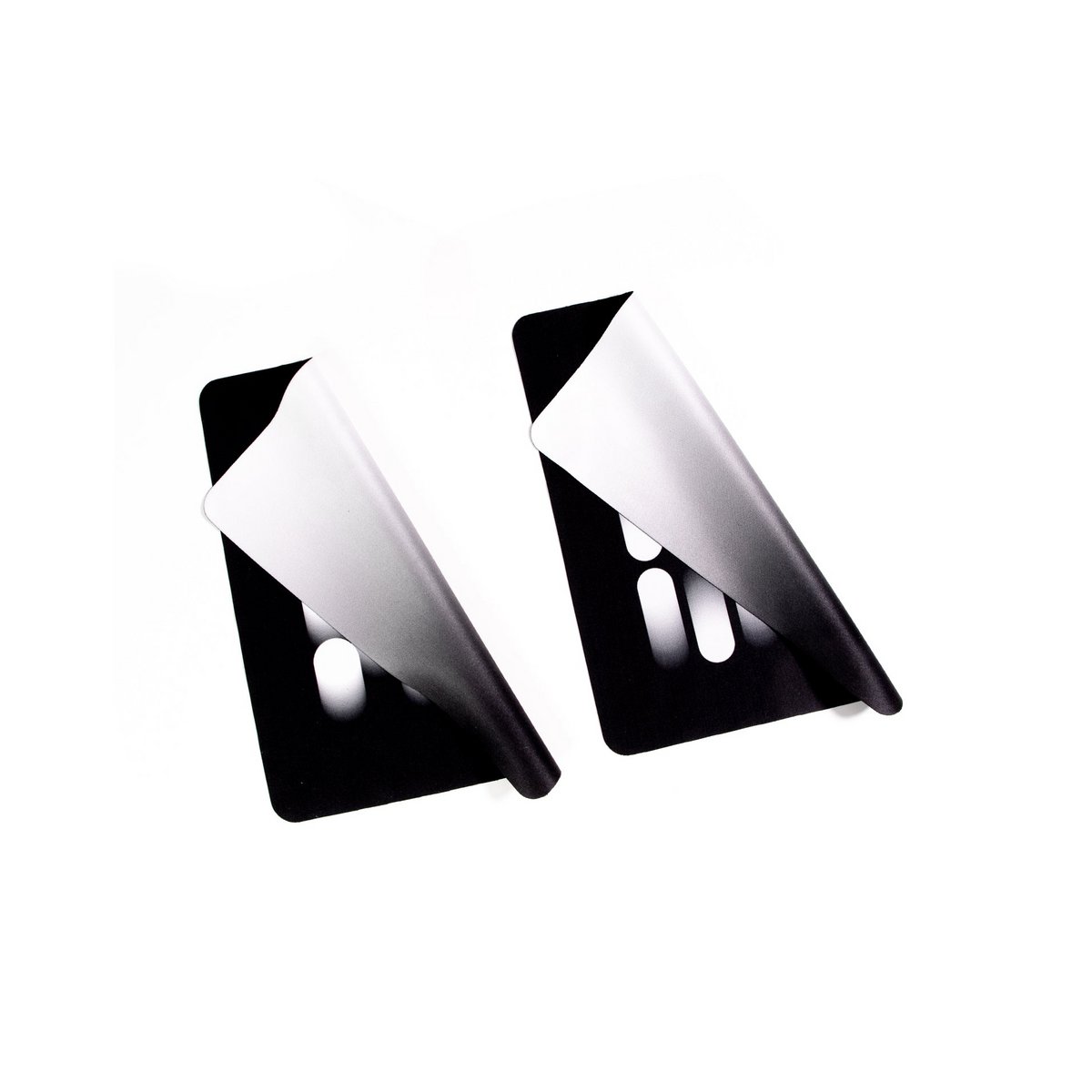 Emballer des chiffons de nettoyage noir et blanc