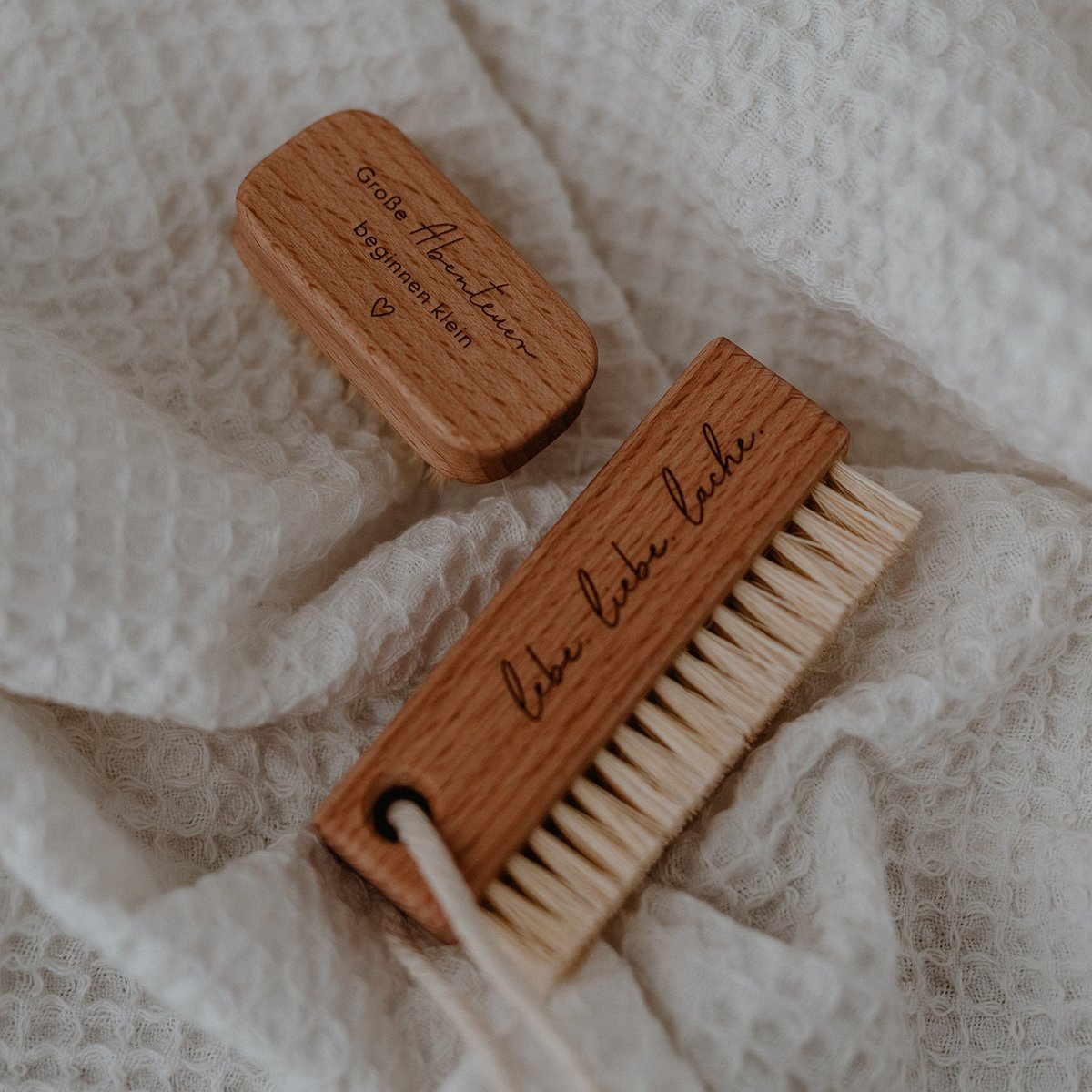 Nail brush Live Love Laugh (PU = 12 pieces)