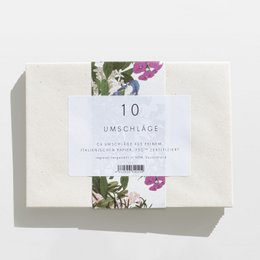 Set of 10 cream-colored envelopes made from Italian paper, FSC certified and environmentally friendly.
