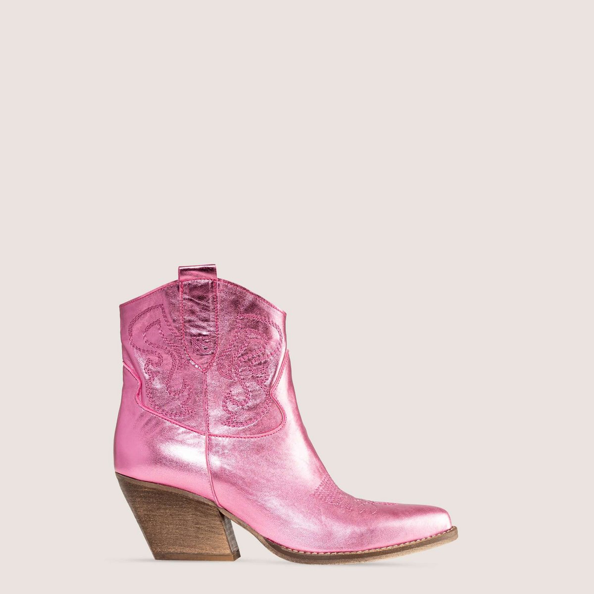 Bradley Nova Blush Texan Ankle Boots