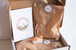 Kerst cadeau: Kerstboomhanger huisjes van  keramiek