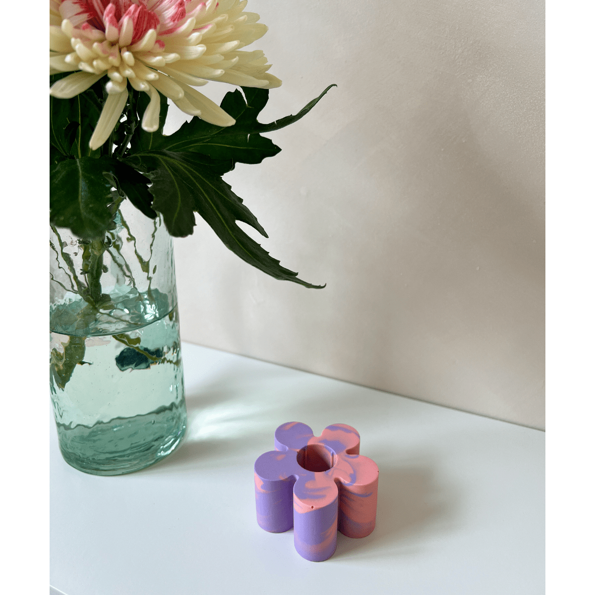 Flora Candle Holder - Swirl