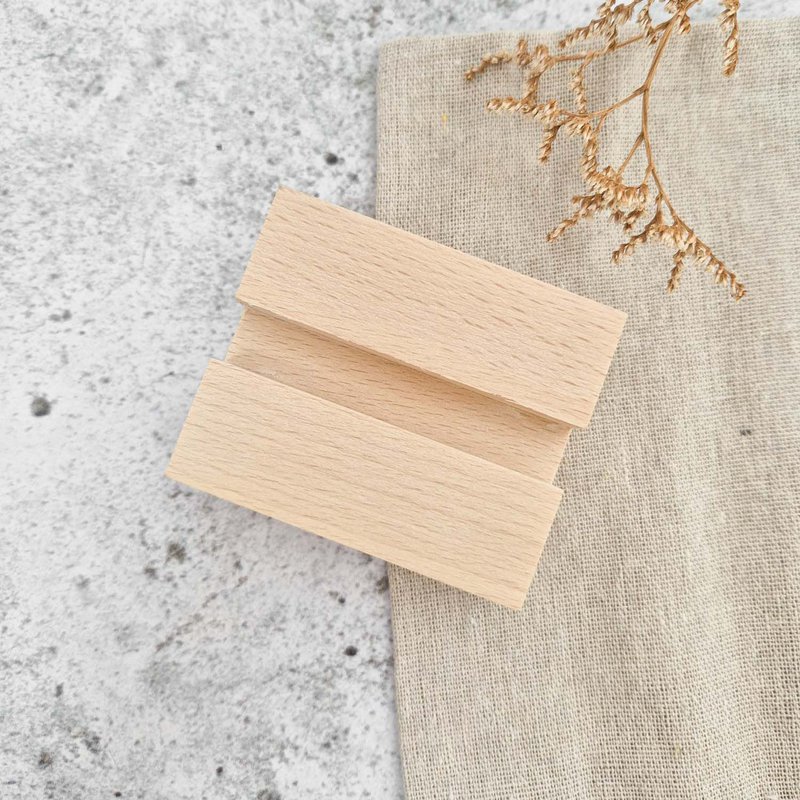 Tile holder