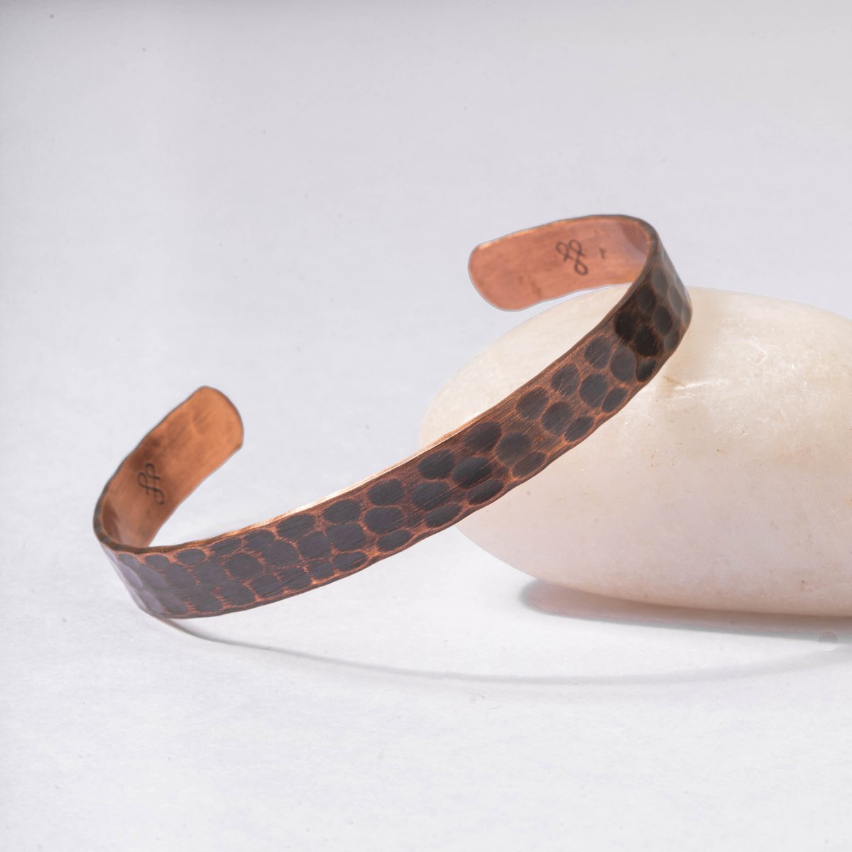 ANTIQUE HAMMERED COPPER BRACELET
