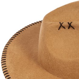 CAPPELLO IN FELTRO A TENDA LARGA - uncinetto