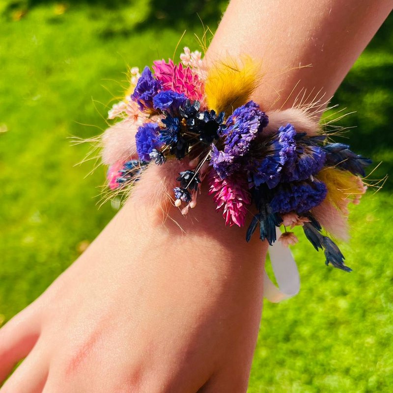 Romantisk blomsterarmbånd med bånd 14cm